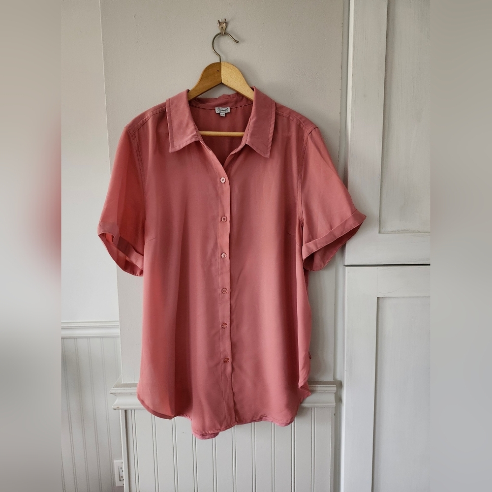 Relaxed Button-Front Blouse in Dusty Pink - Unbranded